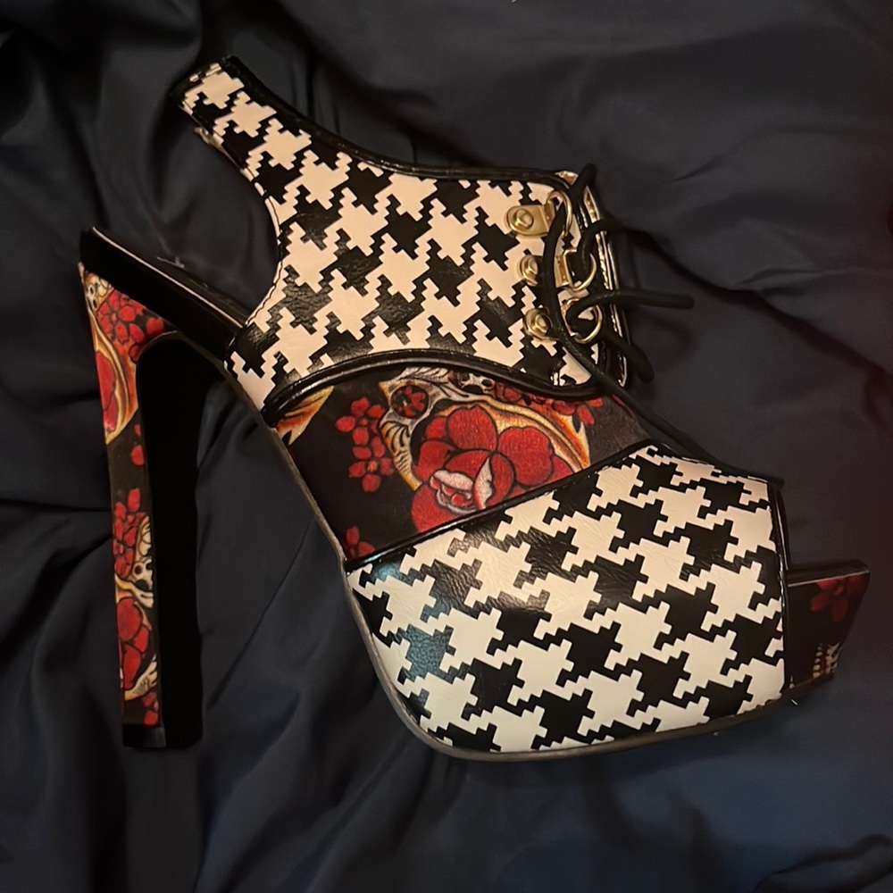 Iron fist heels